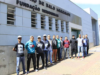Jovens do Serviço Militar de Conselheiro Lafaiete doam sangue no HBH