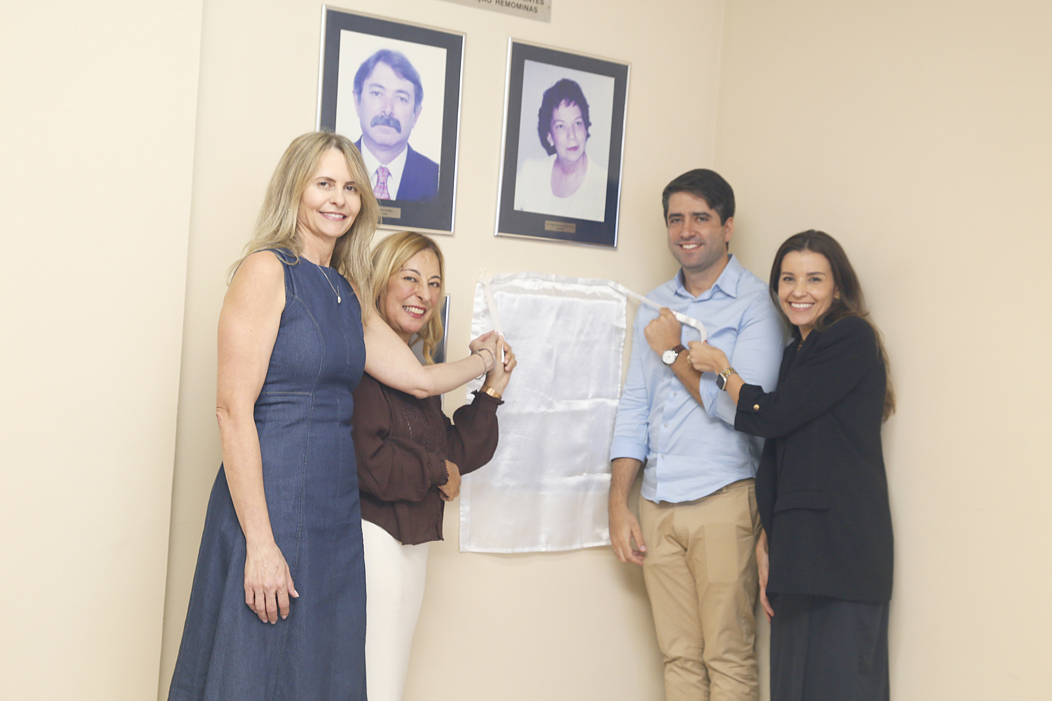 Memória institucional: Hemominas homenageia Júnia Cioffi em galeria de ex-presidentes